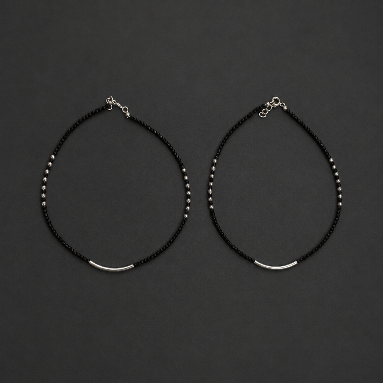mahārha Noir Crysta Curve Anklet