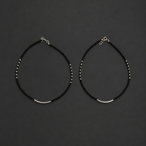 Noir Crysta Curve Anklet
