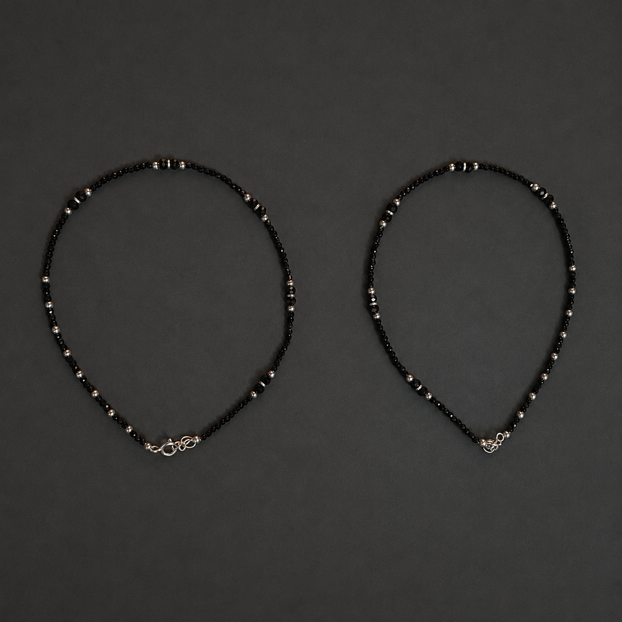 Noir Micro Cyrsta Anklet