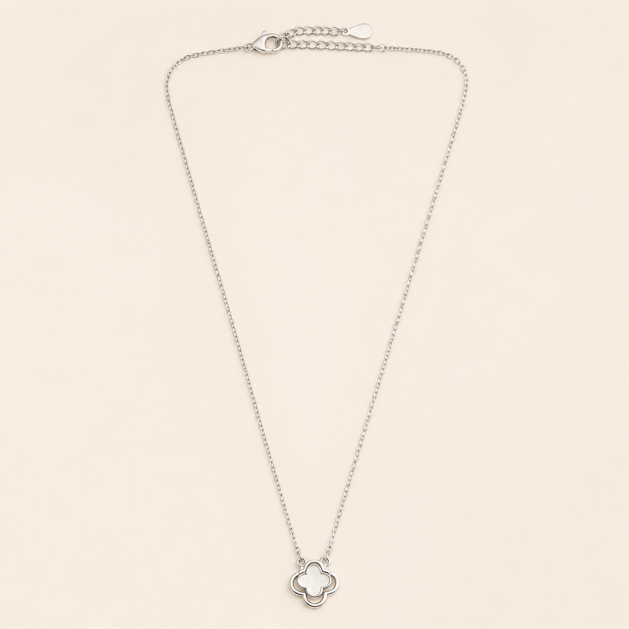 mahArha Clover Muse Necklace
