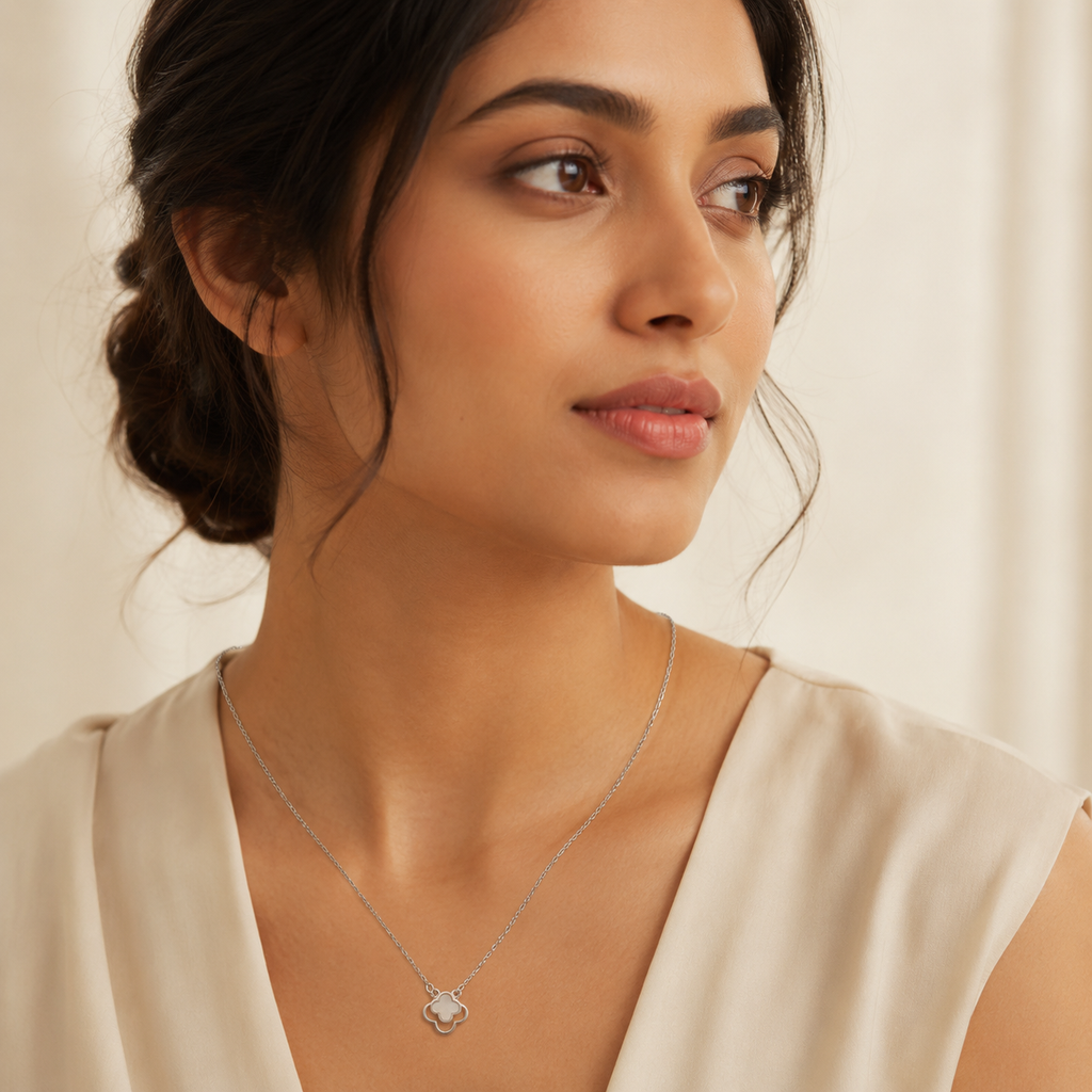Clover Muse Necklace