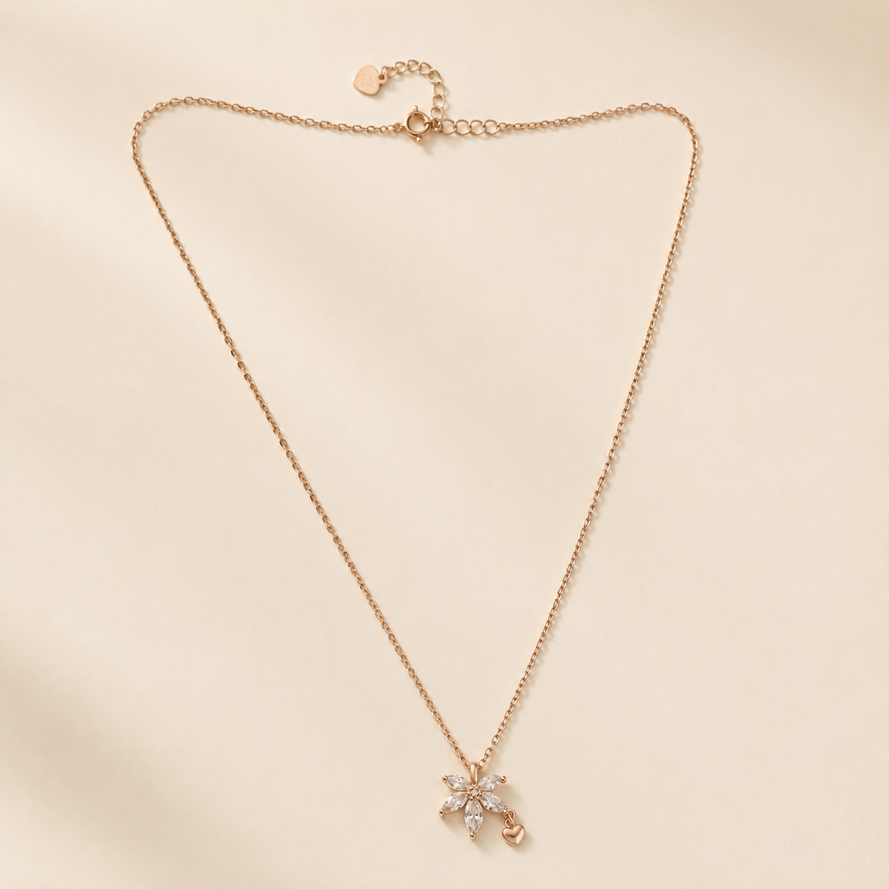 Bloom Kiss Necklace