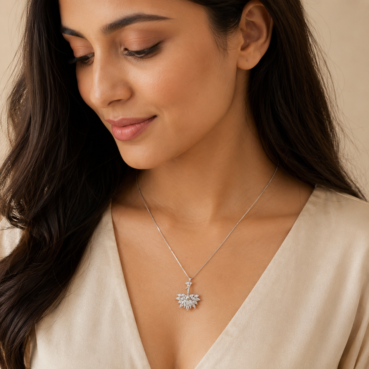 Swan Bloom Necklace