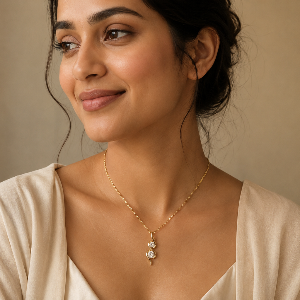 Lumi Twist Necklace