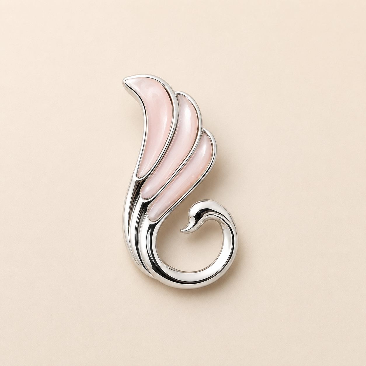 mahārha Blush Swan Pendant