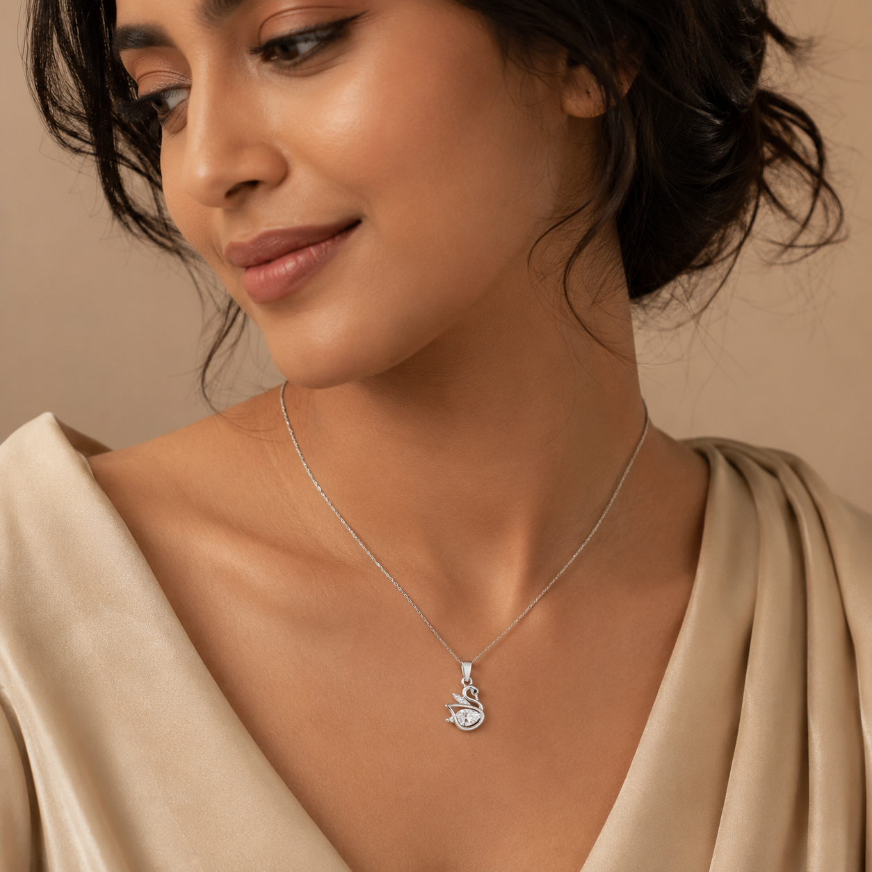Swan Lumi Pendant
