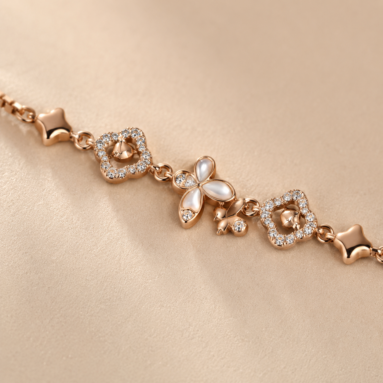 Rosé Bloom Flutter Bracelet