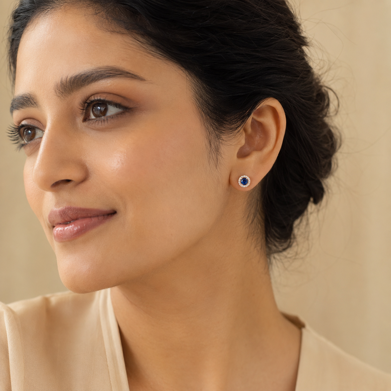 Midnight Aura Stud Earring