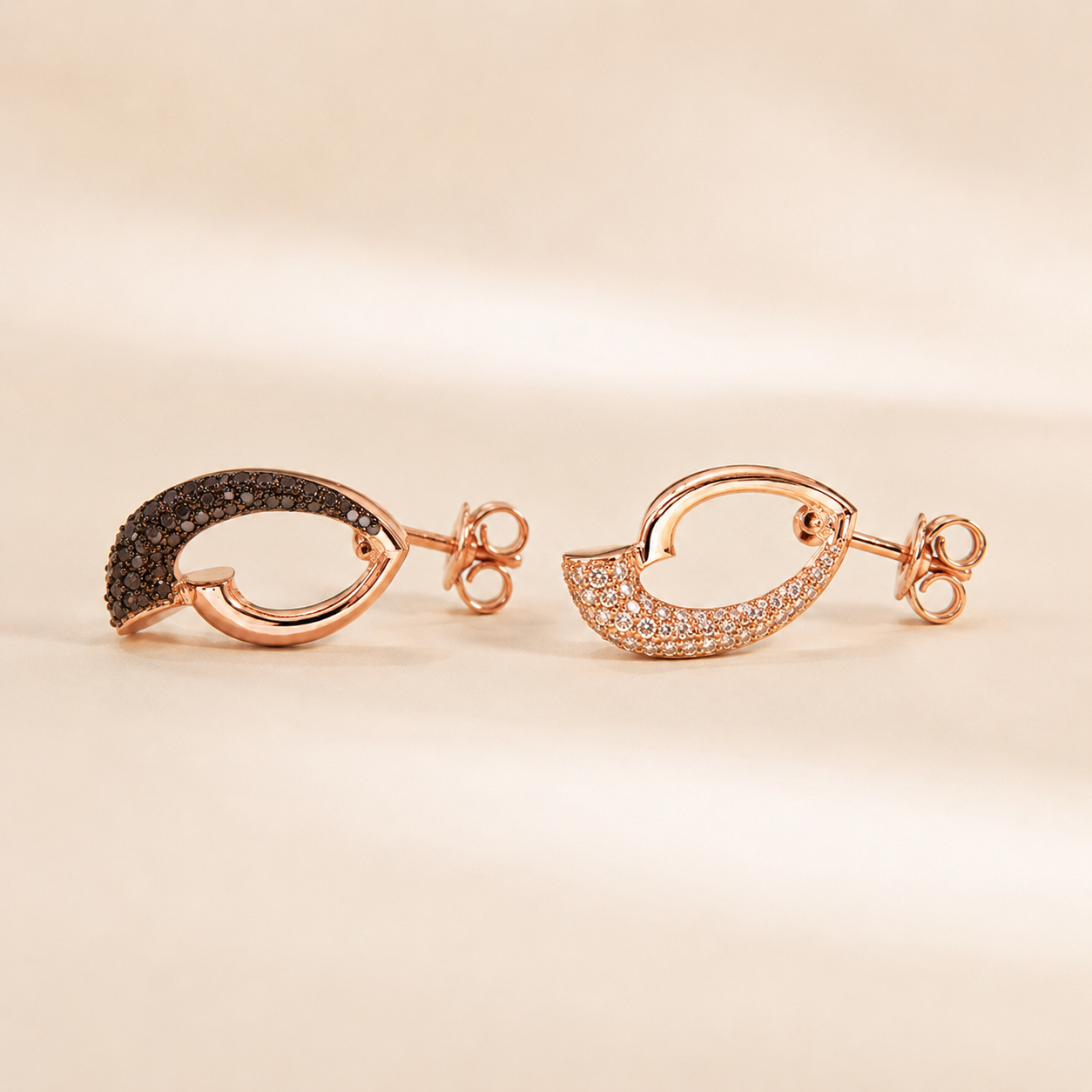 Rosé Leaf Gleam Earring