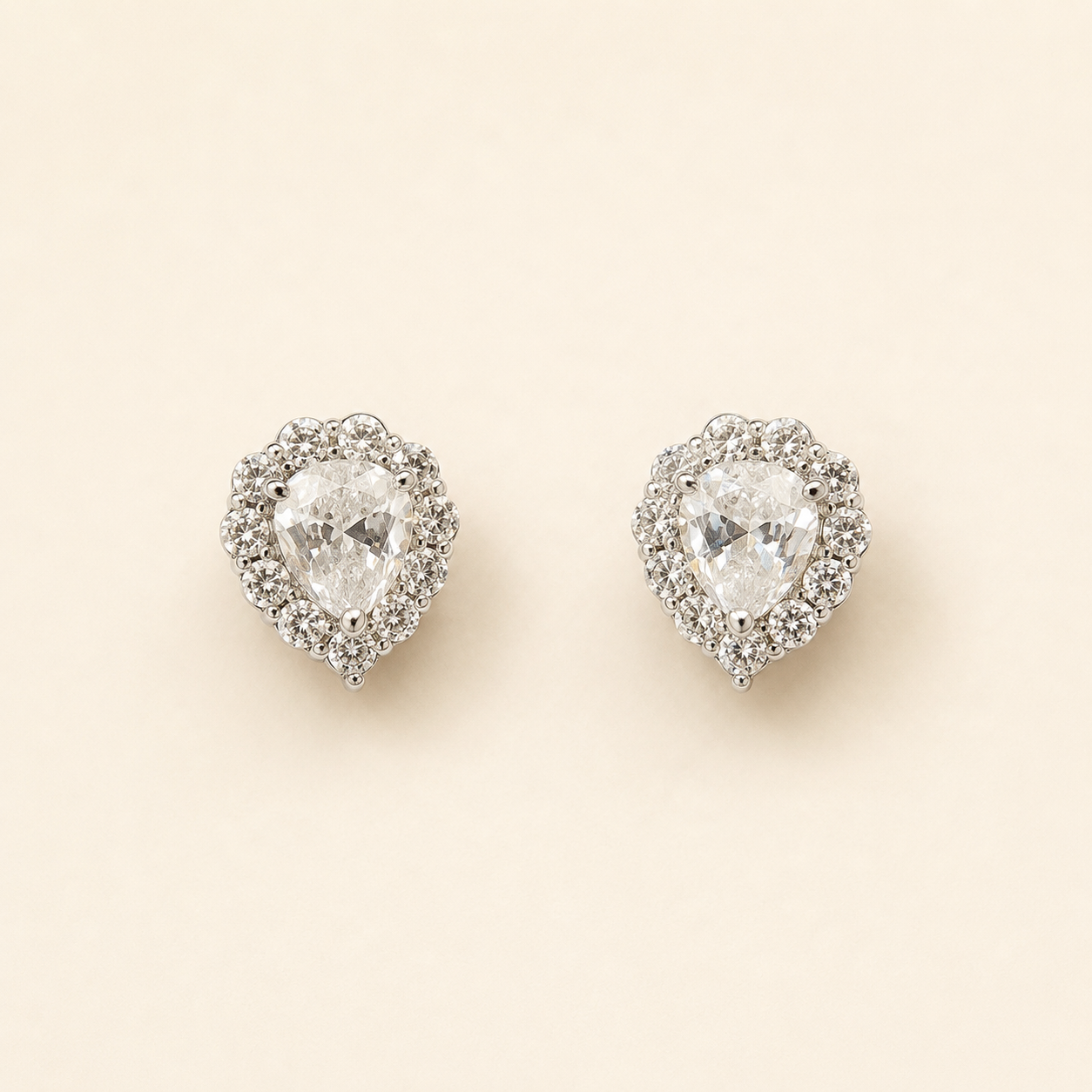 mahArha Dewdrop Halo Spark Stud Earring