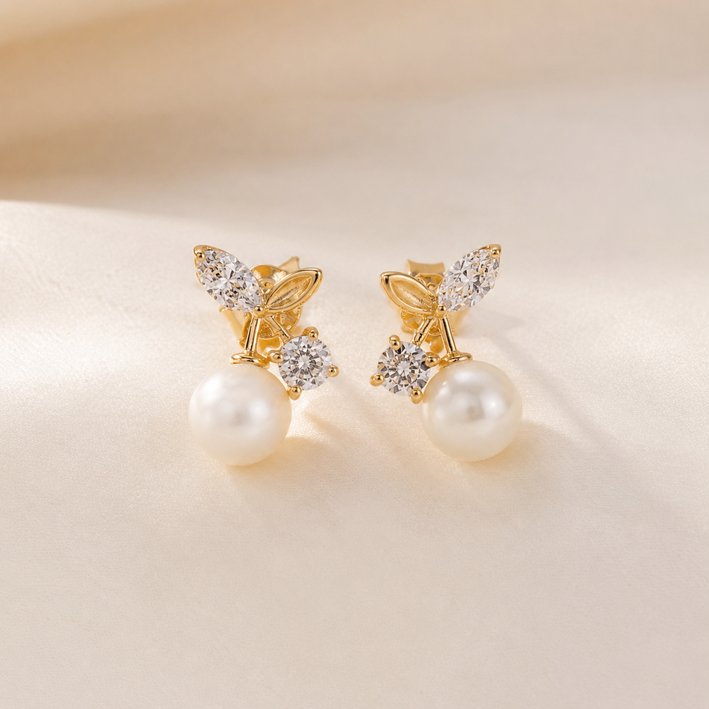 Pearl Bloom Stud Earring