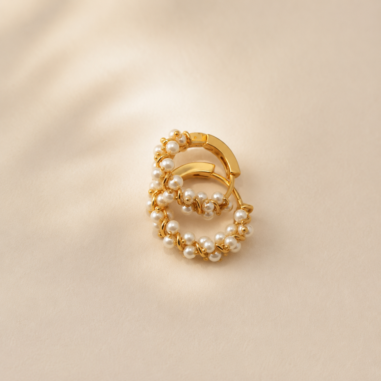 mahArha Pearl Loop Earring